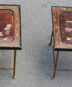 1950/70′ Paire de Bouts de Canapés Bronze Décor Bambou, Plateau Laque de Chine Style Maison Baguès