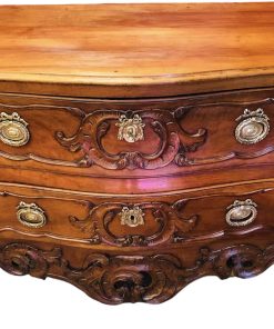 Commode Provençale 18è Nîmoise En Noyer Sculptée De Volutes Rocailles Ouvrant Par Deux Tiroirs