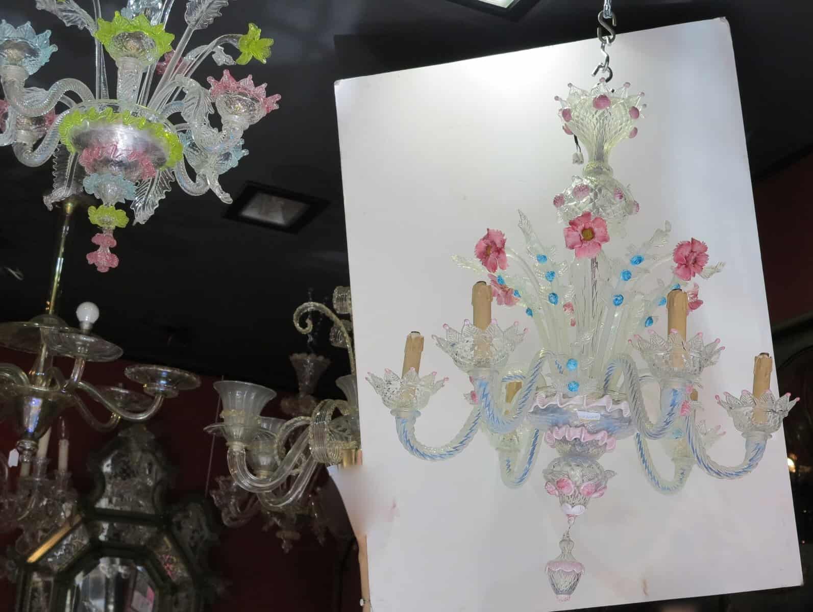 1950′ Lustre Murano à 6 Lumières en Verre Bleu Opalescent et Pâte de Verre Rose - Image 2